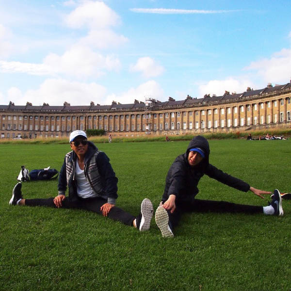 甄子丹夫妻二人搞怪合影