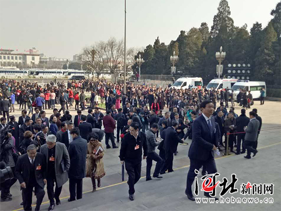 全国政协十二届五次会议3月3日下午开幕 全国政协十二届五次会议3月3日下午开幕