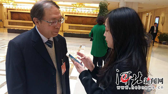 人大会议9时开幕 河北日报报业集团记者带你先睹为快