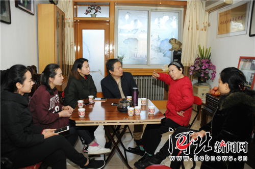 河北梆子演员老带新 《宝莲灯》首代“圣母”传经送宝
