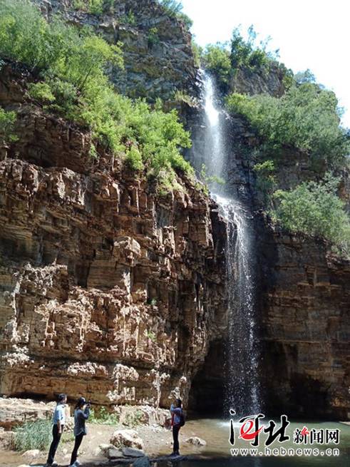 免票!唐县全胜峡景区面向教师推优惠举措 免票!唐县全胜峡景区面向教师推优惠举措